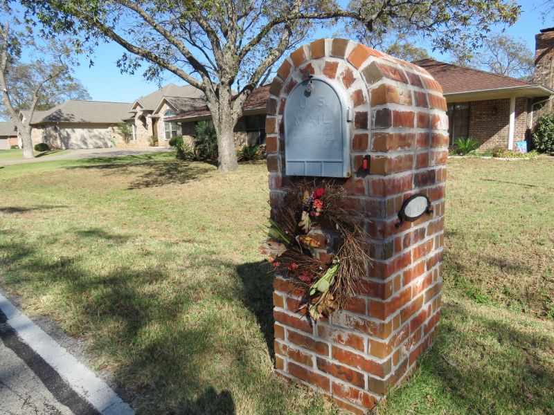 Brick Mailbox Design